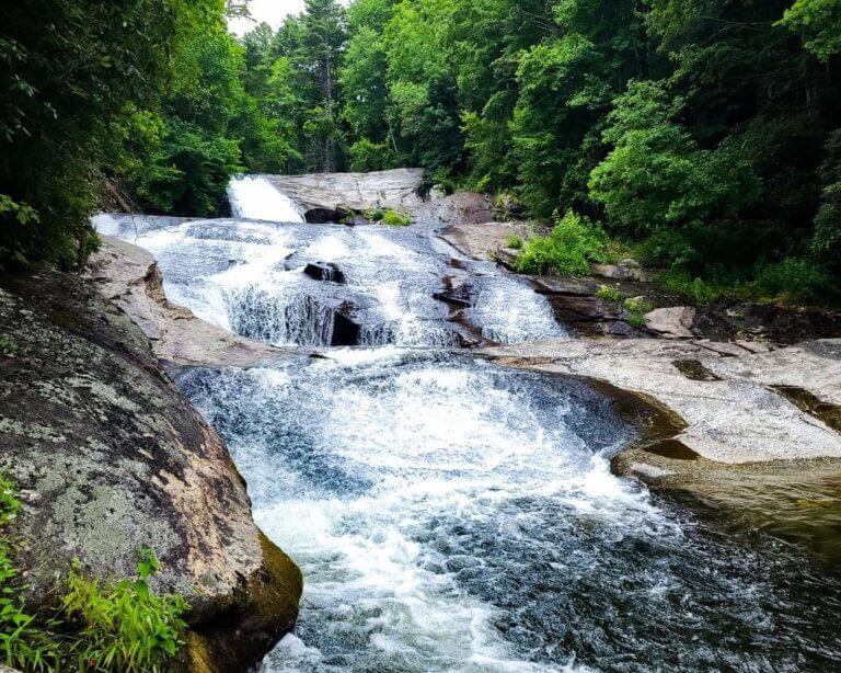 Explore the 6 Tropical Waterfalls at Lake Jocassee » Adventureseverywhere