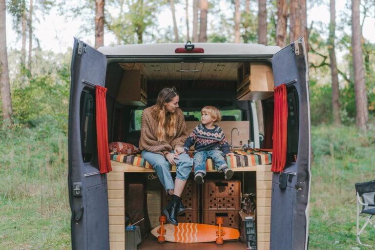 19 Unique Camper Van Bed Ideas/Ultimate Buyers Guide » Adventureseverywhere