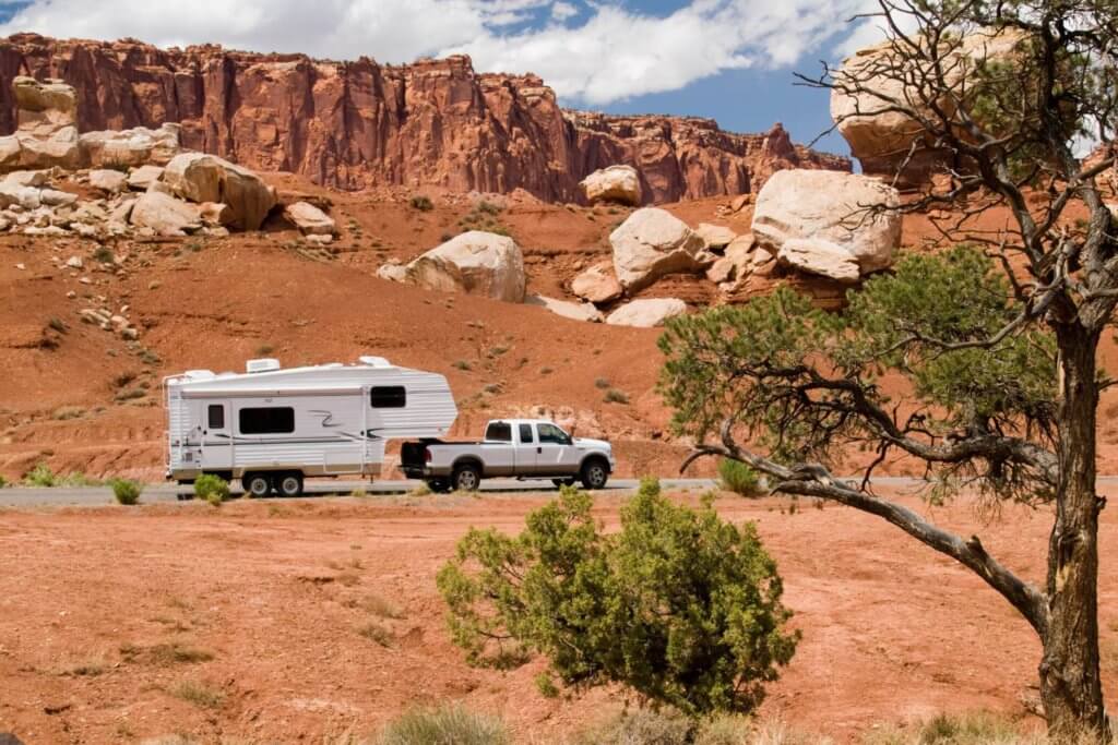 5th wheel RV in the middle of the desert