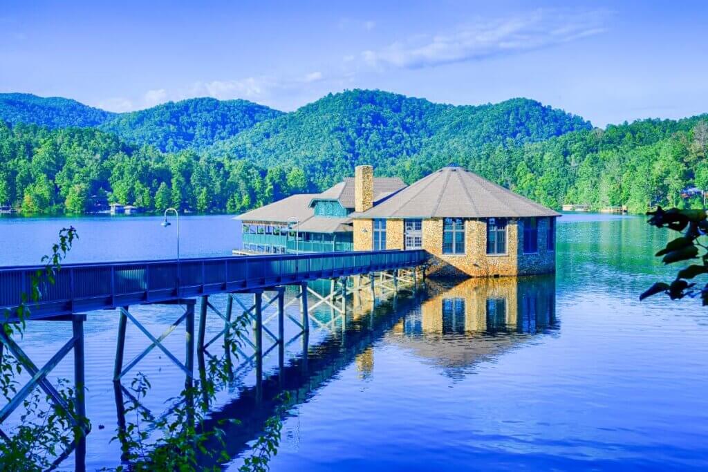 a club house on lake Tahoma in North Carolina