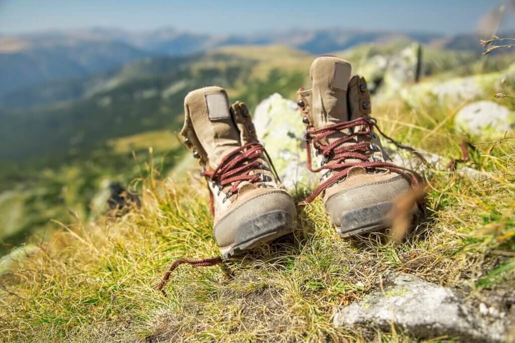 proper hiking boots for waterfall hikes in Oahu Hawaii